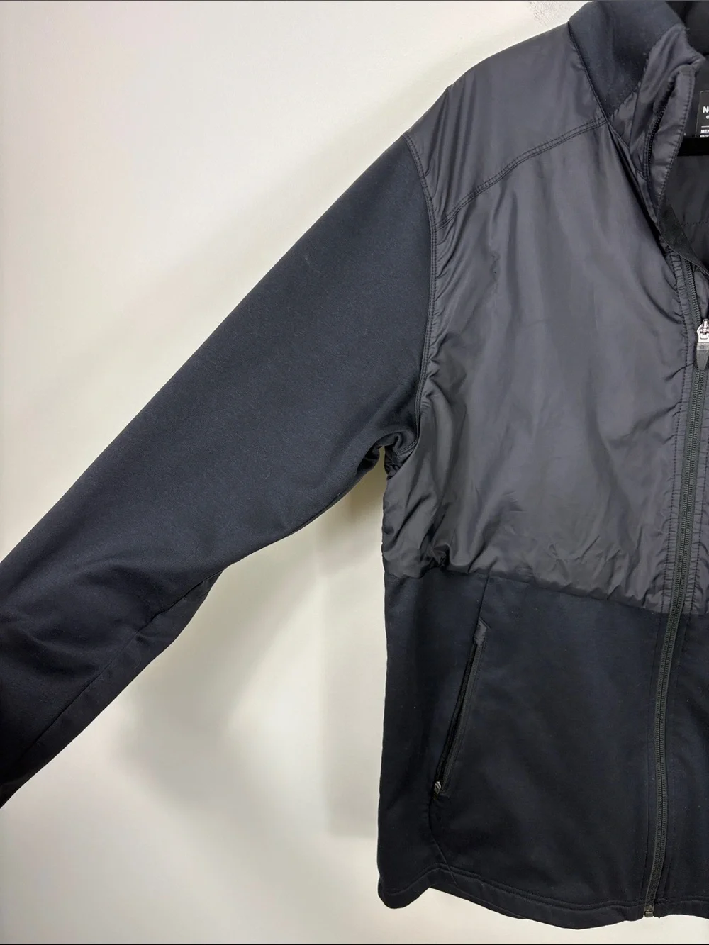 The North Face Men’s Full Zip Jacket Black Size Large Fleece Lined Windbreaker